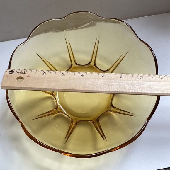 Vintage Anchor Hocking Amber Glass bowl - Picture 3 of 9